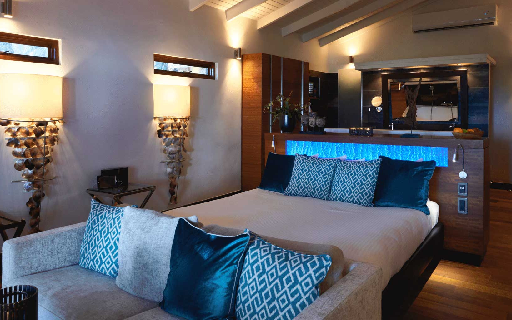Honeymoon suite Honeymoon suite