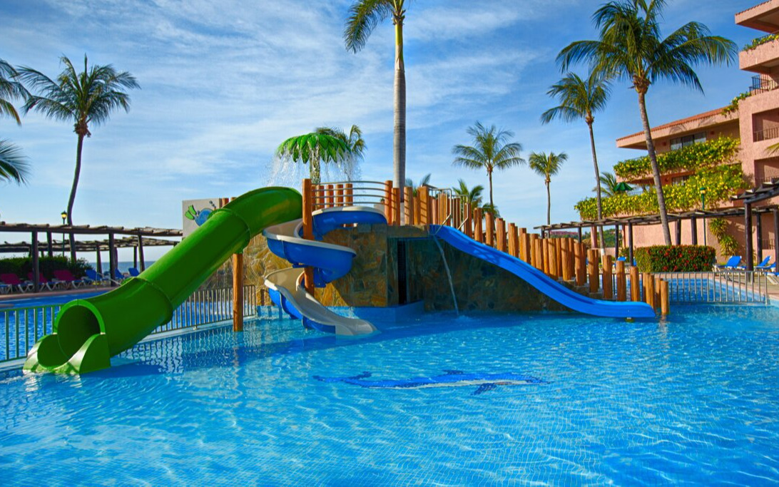 Family Pool Family Pool