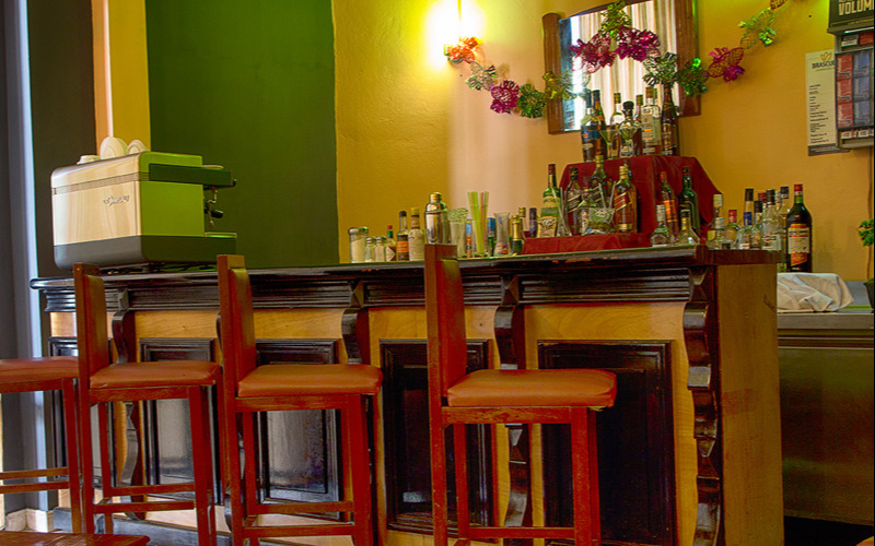 Bar Bar