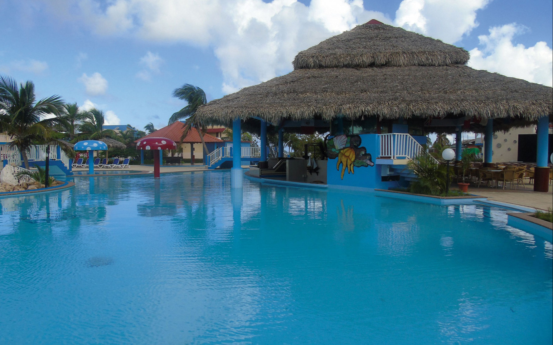Piscine et bar Piscine et bar