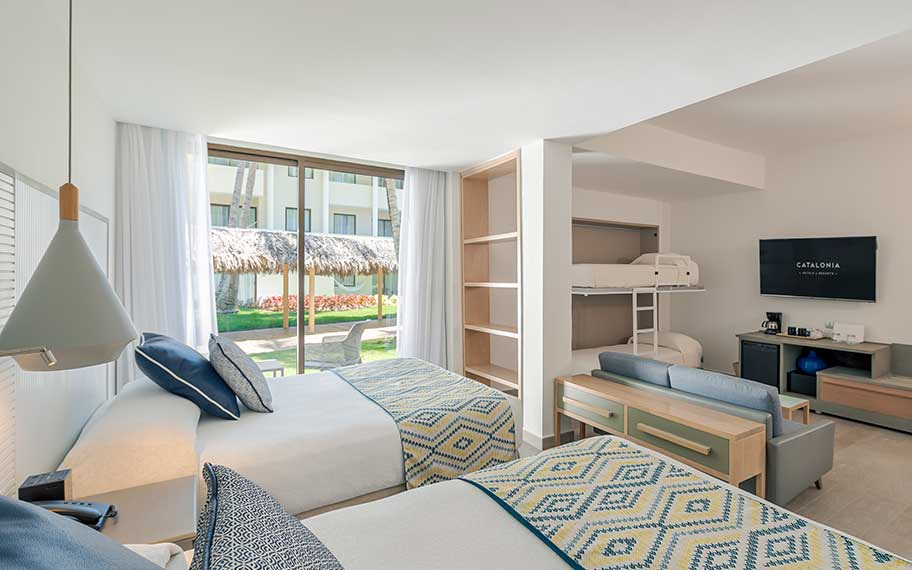 Junior suite family privilege Junior suite family privilege