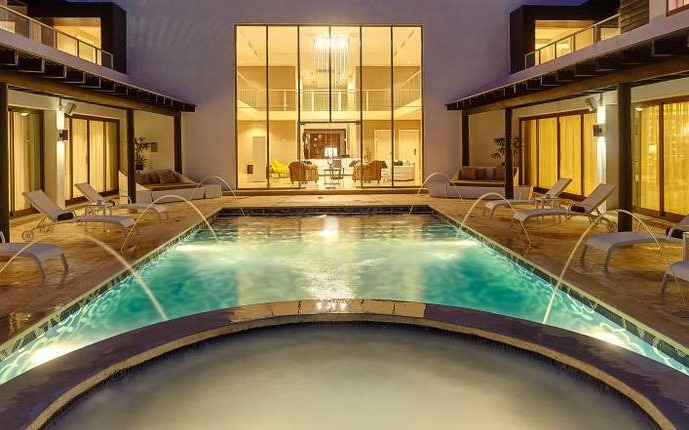 Chic Mansion Chic Mansion