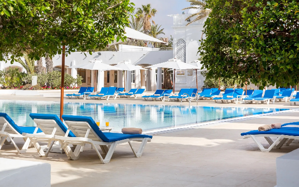 Piscine au Club Med Djerba La Douce Piscine au Club Med Djerba La Douce