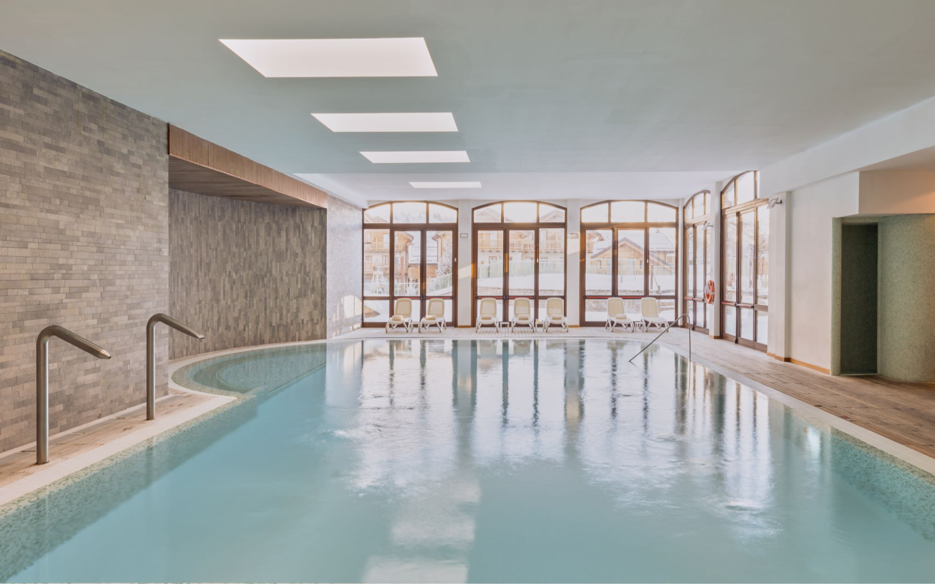 Pool at Club Med VIllage Pragelato Sestriere Pool at Club Med VIllage Pragelato Sestriere