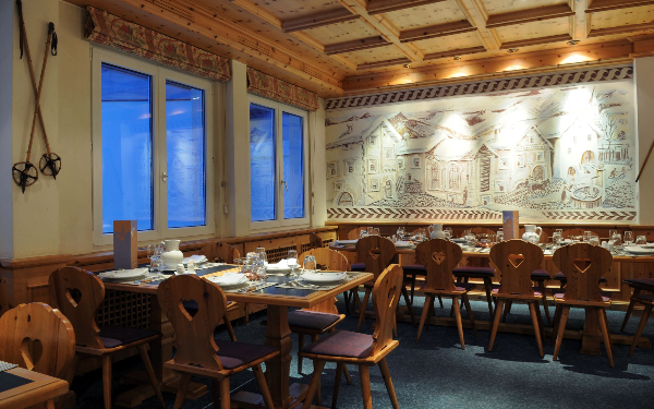 Restaurant au Club Med Village Saint-Moritz Roi Soleil Restaurant au Club Med Village Saint-Moritz Roi Soleil