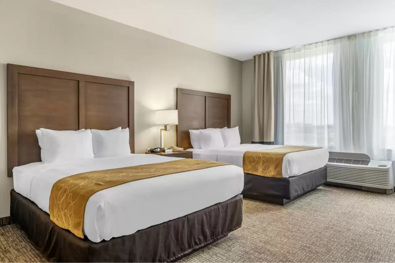 Double Suite Room at Comfort Suites Maingate East Double Suite Room at Comfort Suites Maingate East