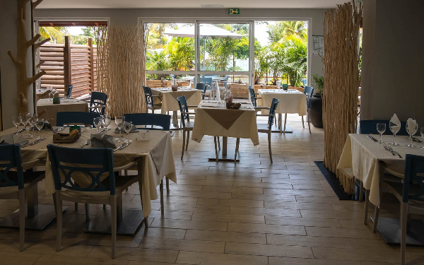 restaurant at Diamant les Bains restaurant at Diamant les Bains