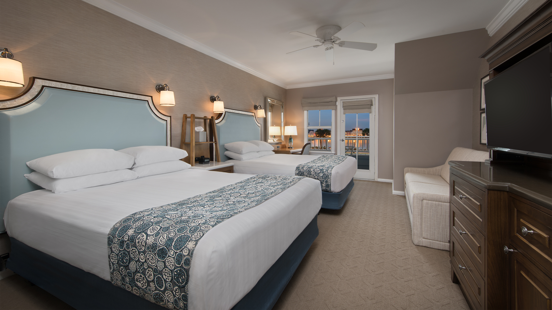 Room at Disney’s Beach Club Resort at Walt Disney World Resort in Florida Room at Disney’s Beach Club Resort at Walt Disney World Resort in Florida