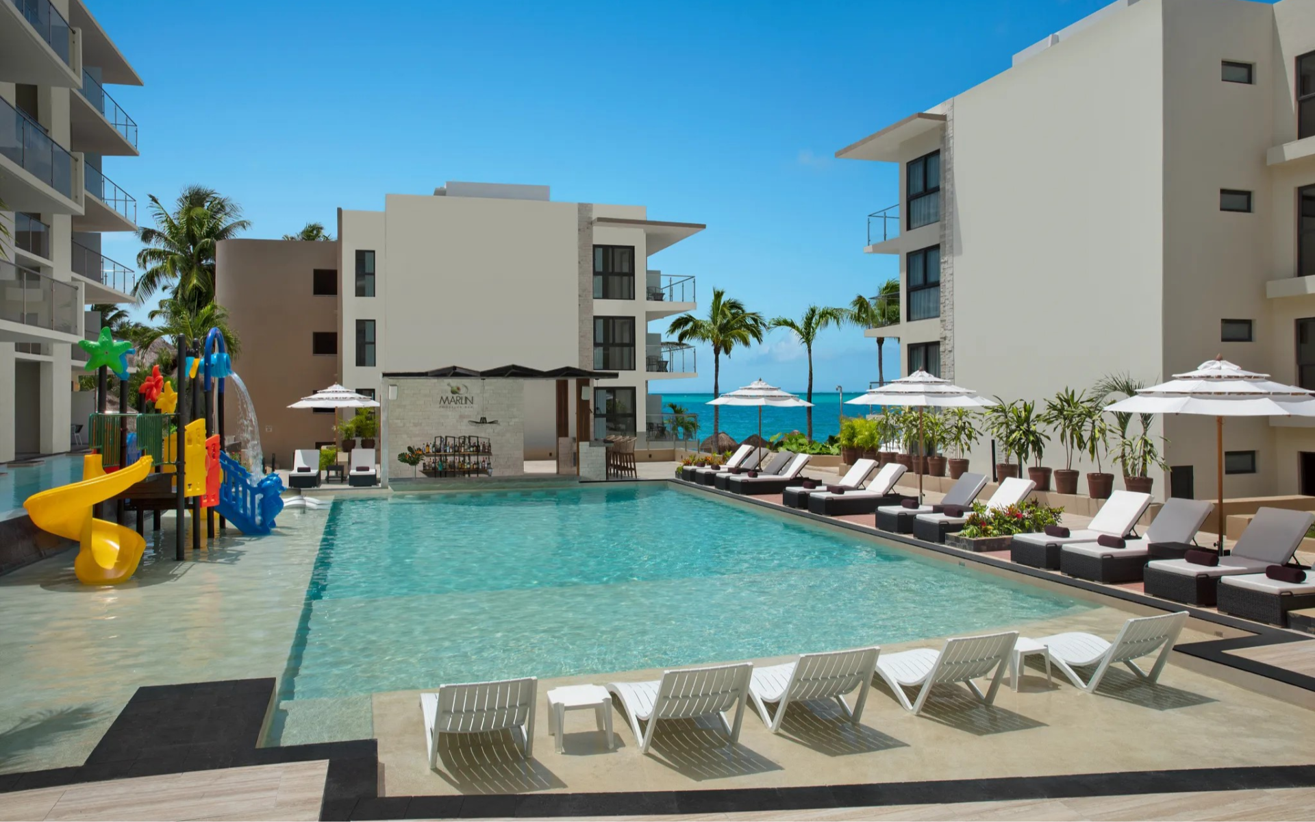 Piscine au Dreams Cozumel Cape Resort Piscine au Dreams Cozumel Cape Resort