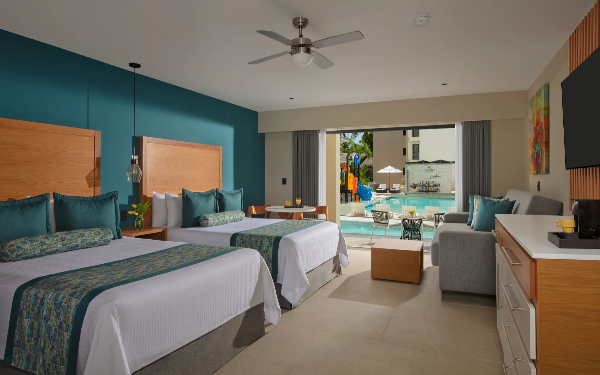 Swim Up Suite at Dreams Cozumel Cape Resort Swim Up Suite at Dreams Cozumel Cape Resort