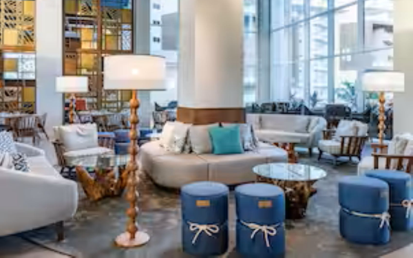 Lobby au Embassy Suites by Hilton Aruba Resort Lobby au Embassy Suites by Hilton Aruba Resort