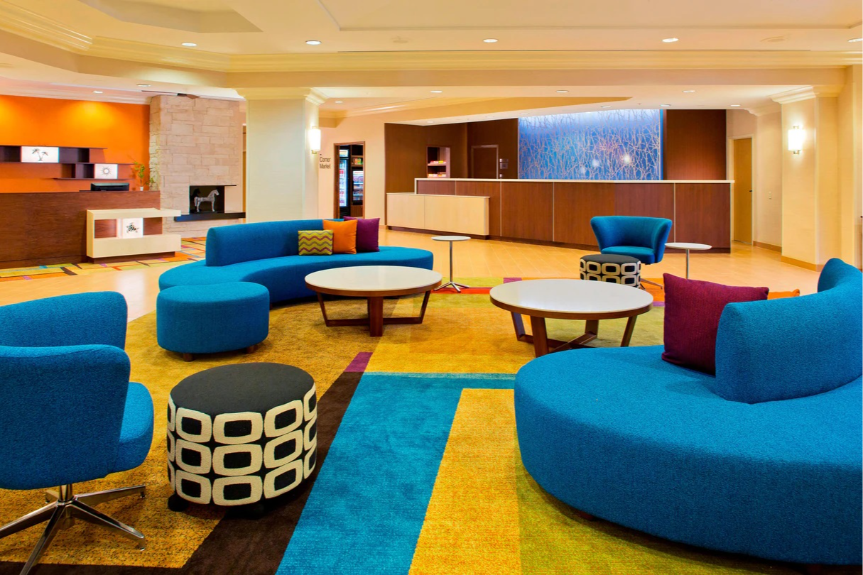 Hall au Fairfield Inn by Marriott Village Hotels in Lake Buena Vista Hall au Fairfield Inn by Marriott Village Hotels in Lake Buena Vista