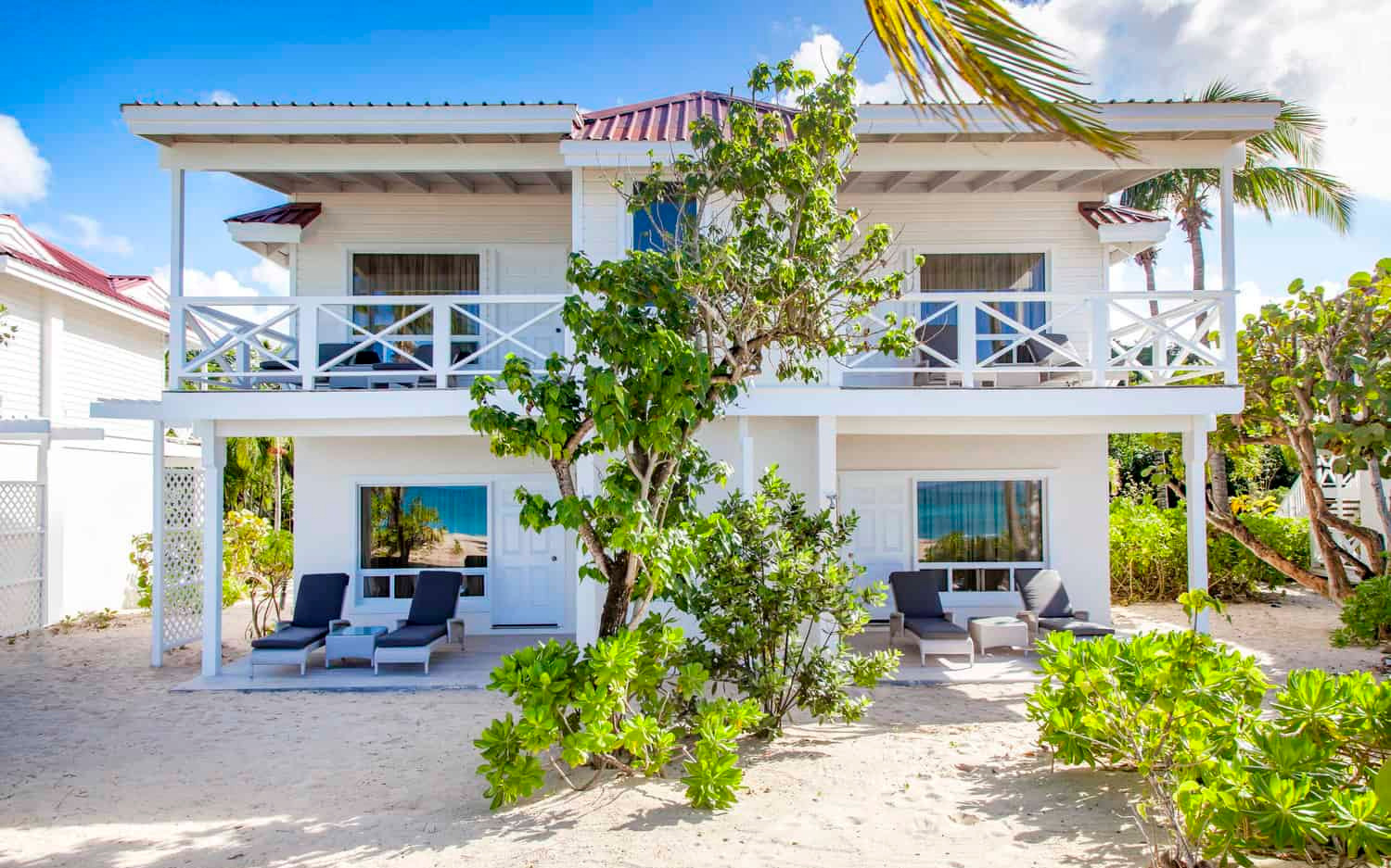 Deluxe beachfront Deluxe beachfront