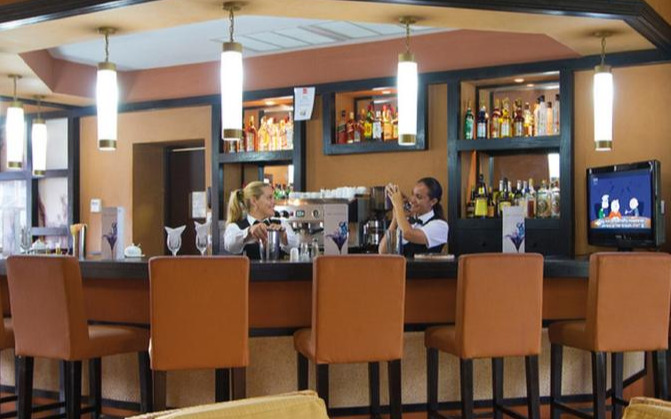 Bar Bar