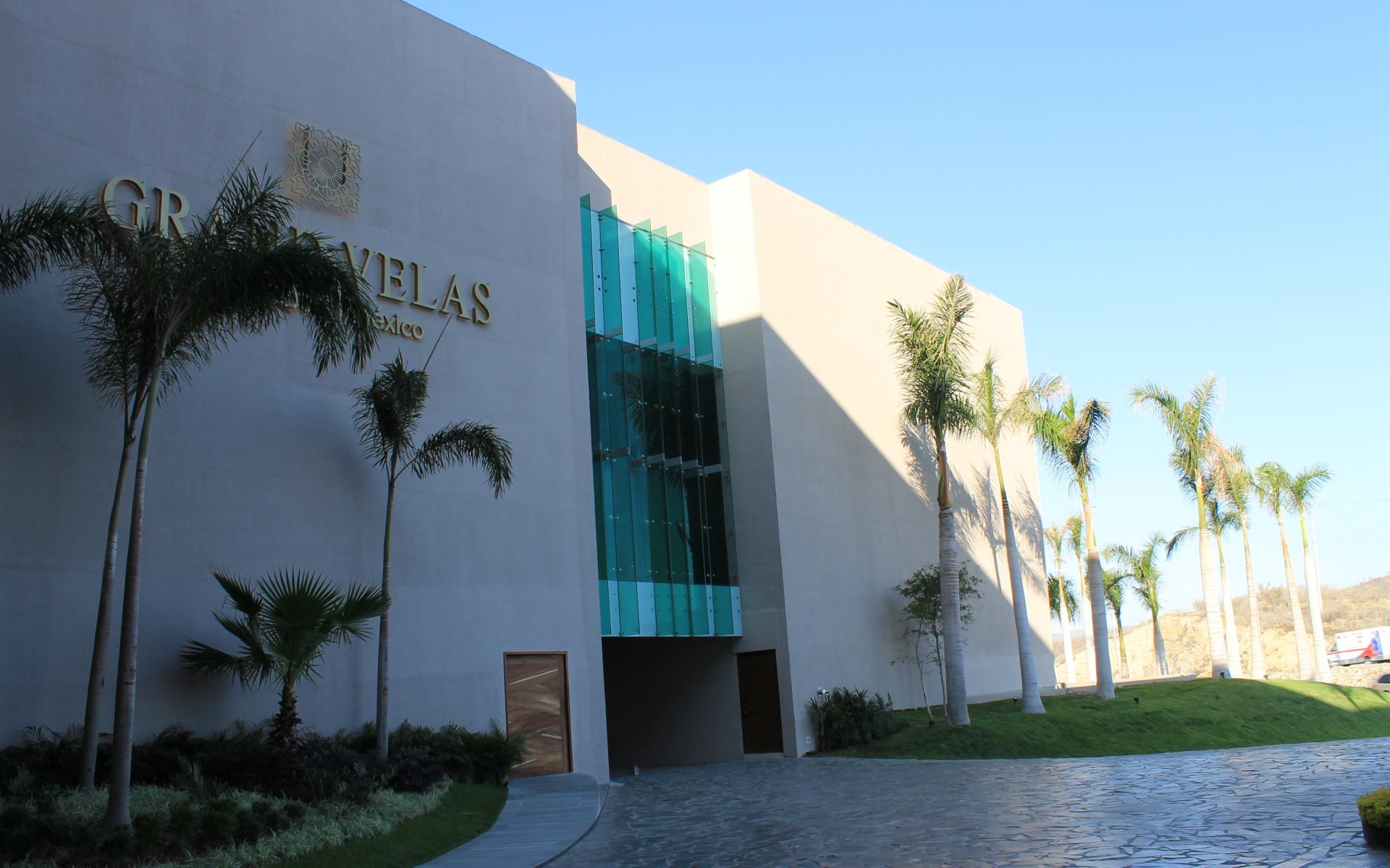 Entrace Entrace