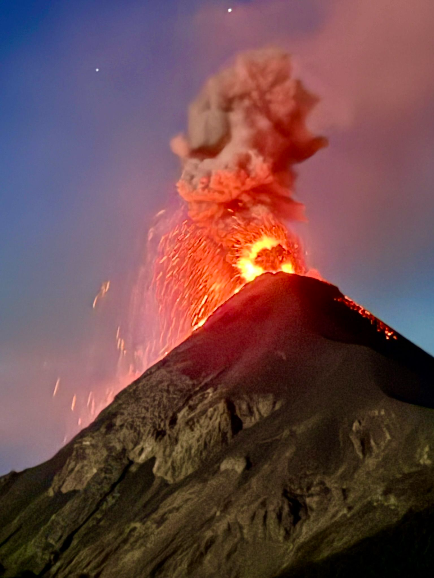 Acatenango et Fuego Acatenango et Fuego