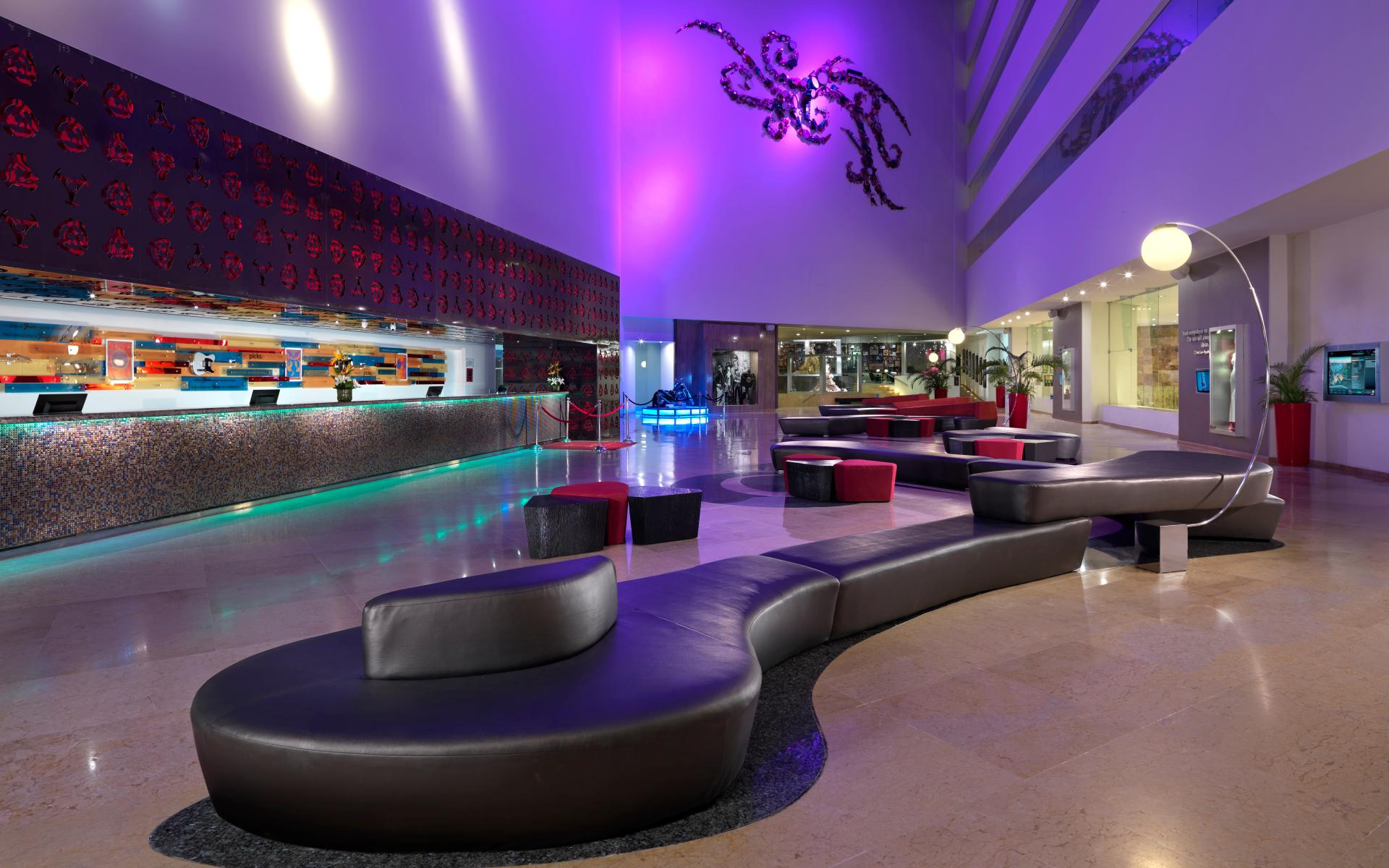 Lobby Lobby