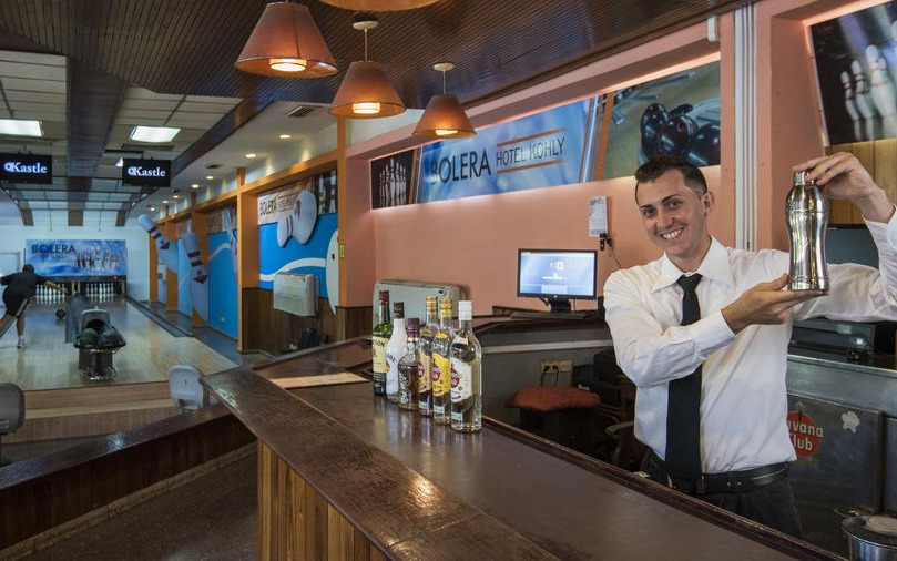 Bowling bar Bowling bar