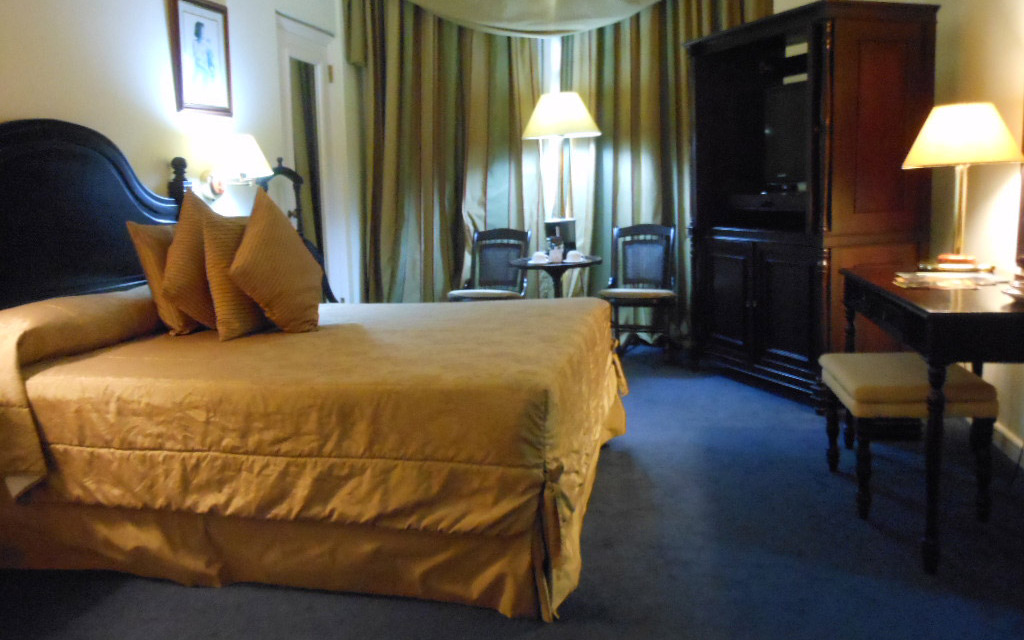 Room Room