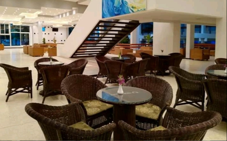 Lobby Lobby