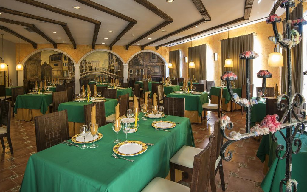 Restaurant Restaurant