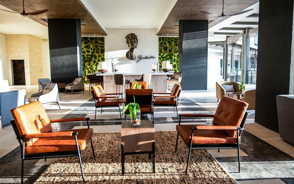 Lobby bar Lobby bar
