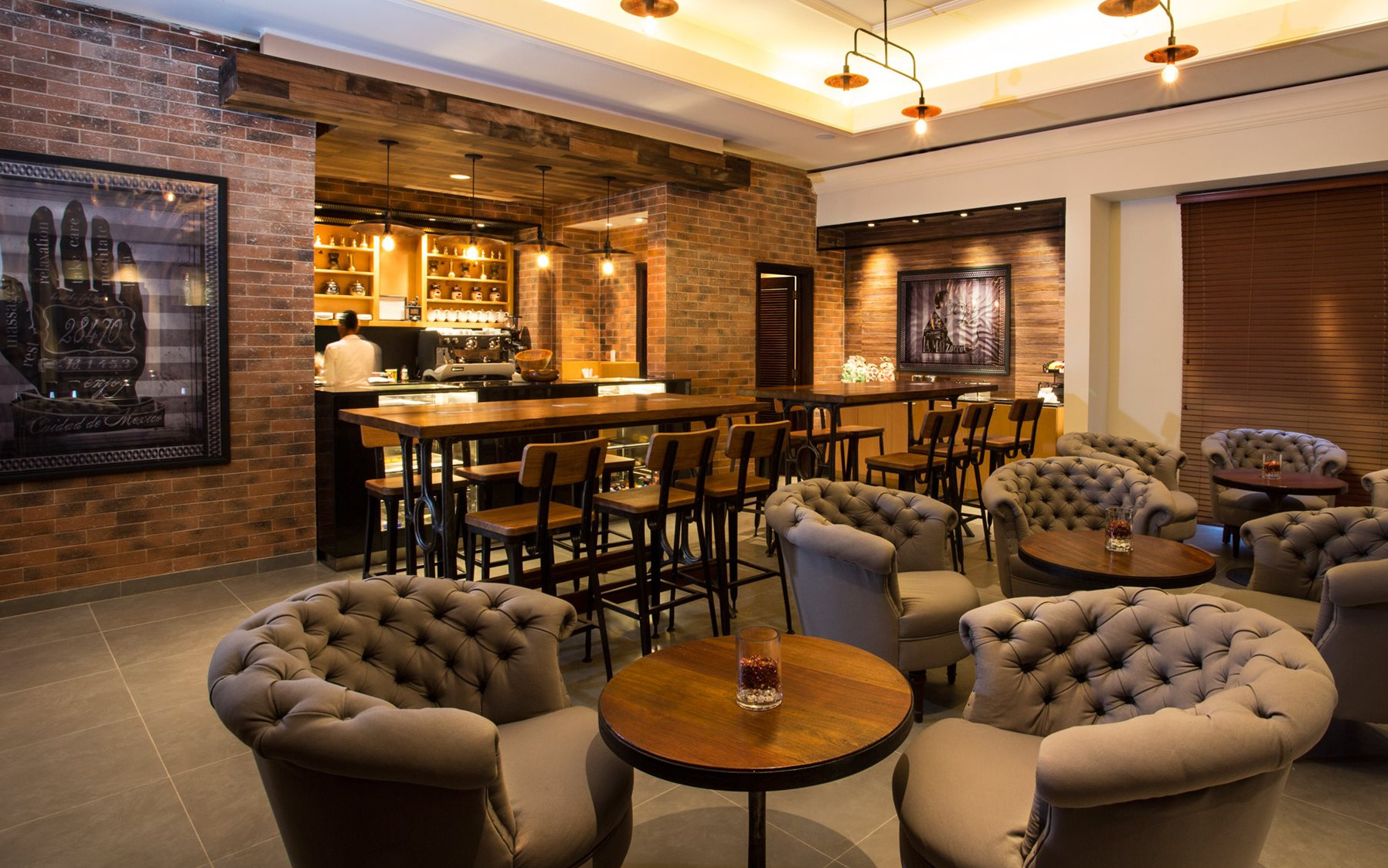 Bar Bar