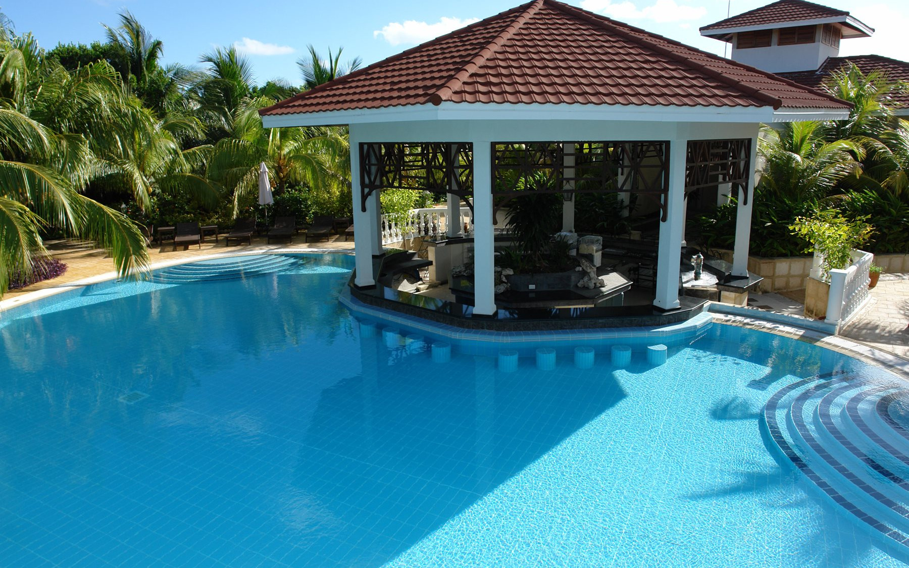Pool bar Pool bar