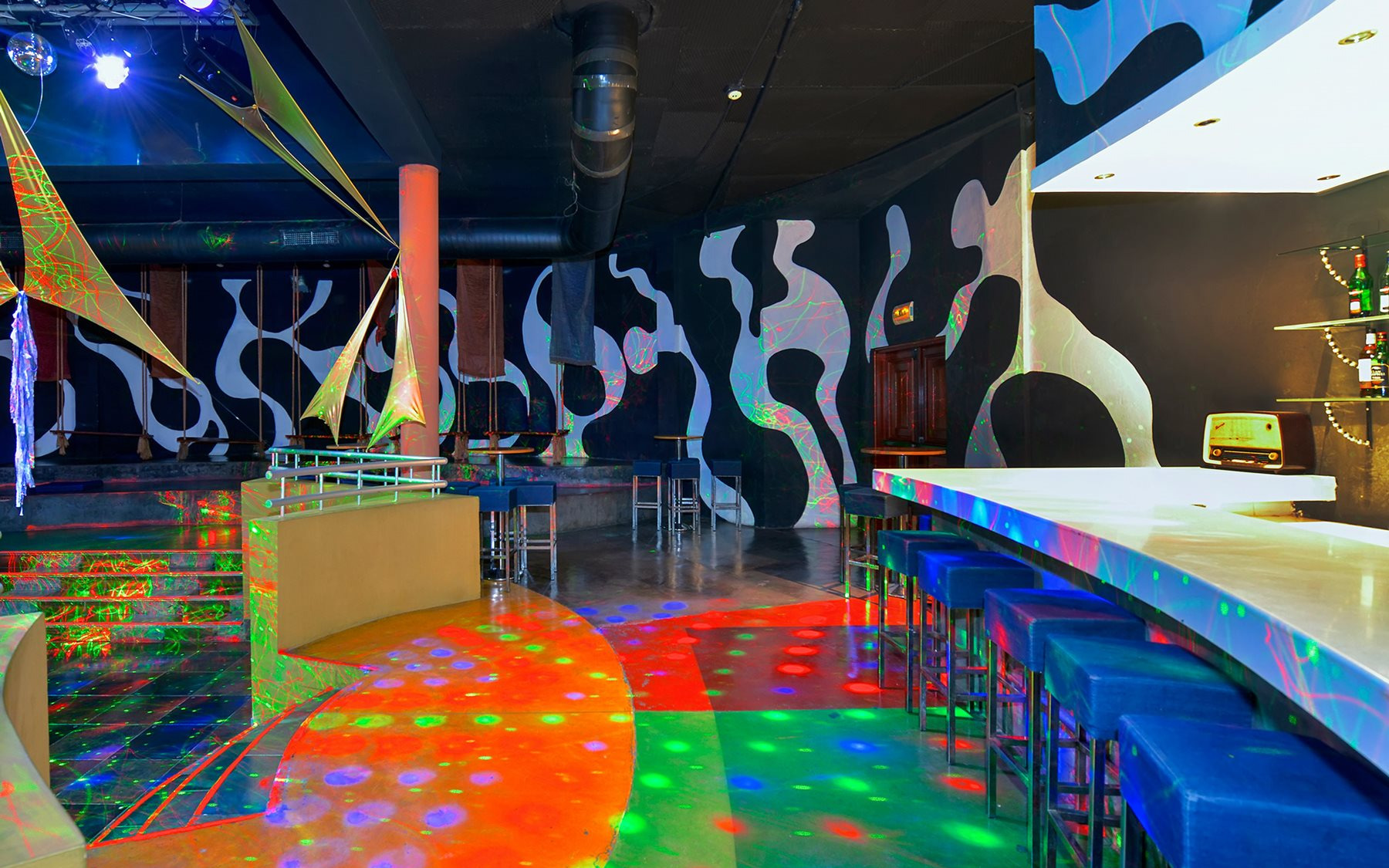 Discothèque Discothèque