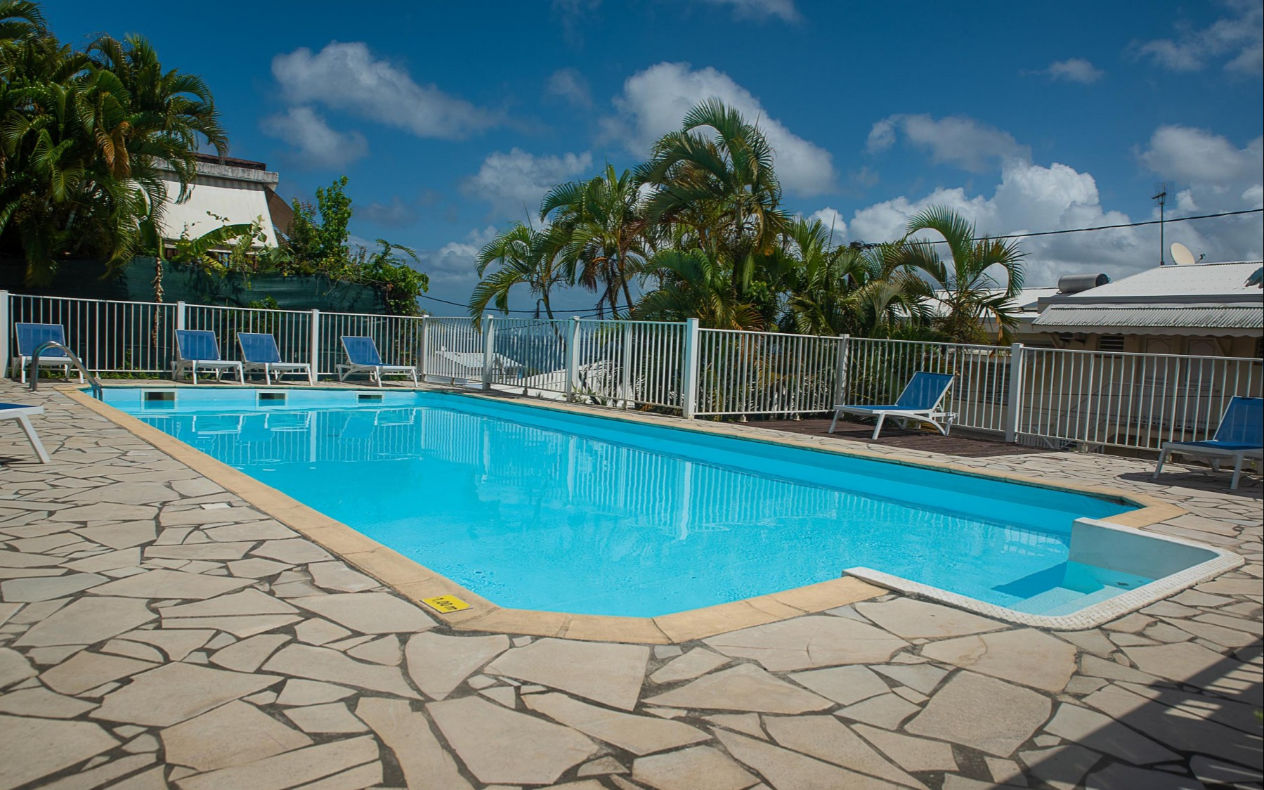 Pool Pool