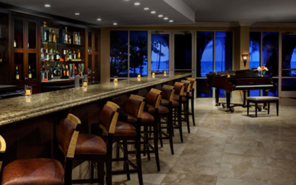 Bar au LightHouse Pointe at Grand Lucayan Bar au LightHouse Pointe at Grand Lucayan