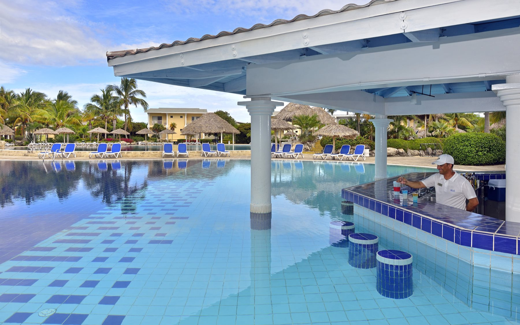 Pool bar Pool bar