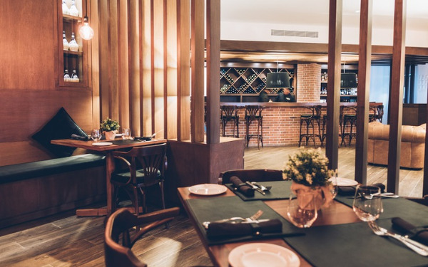 Resto Bar Resto Bar