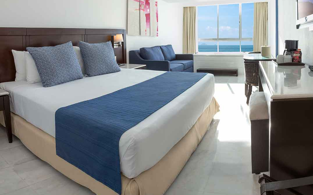 Chambre Premier Jacuzzi vue sur la mer Chambre Premier Jacuzzi vue sur la mer