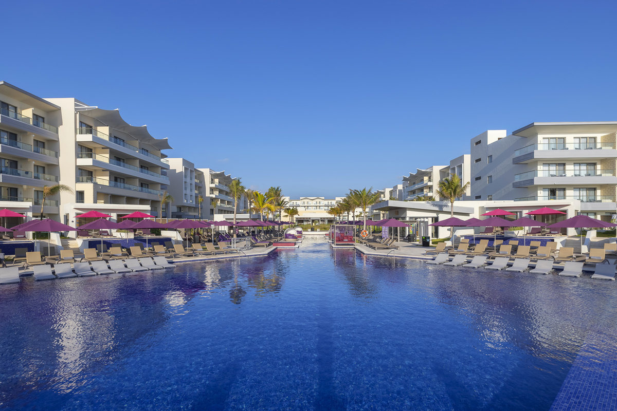Adult Scene Piscine Adult Scene Piscine