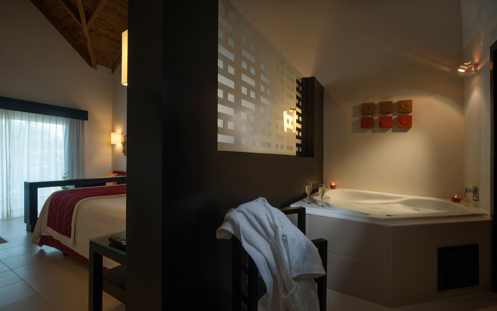 Suite Deluxe Suite Deluxe