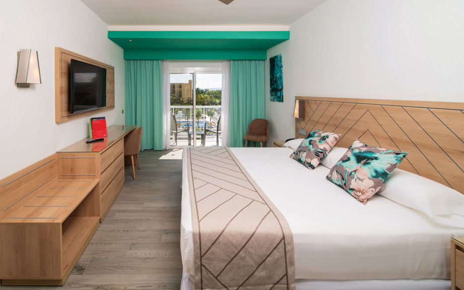Room Room