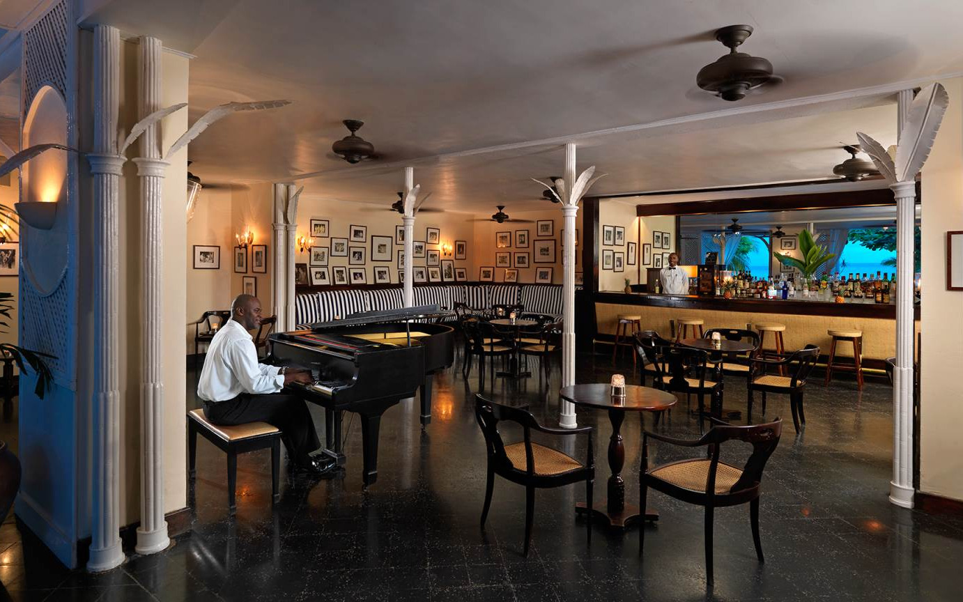 Piano bar Piano bar