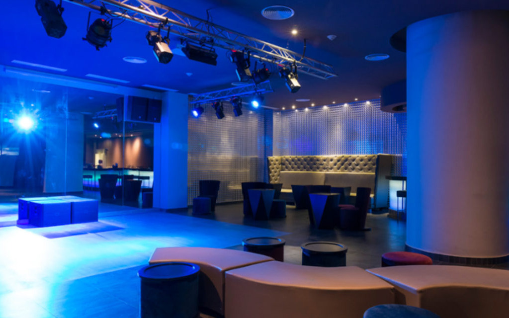 Club Club