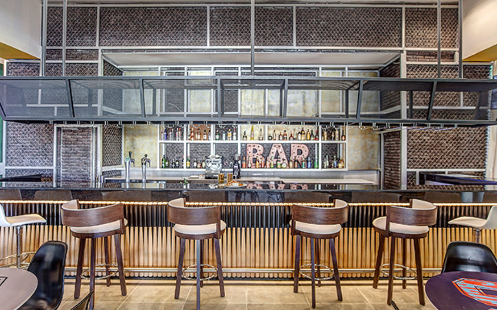 Bar Bar