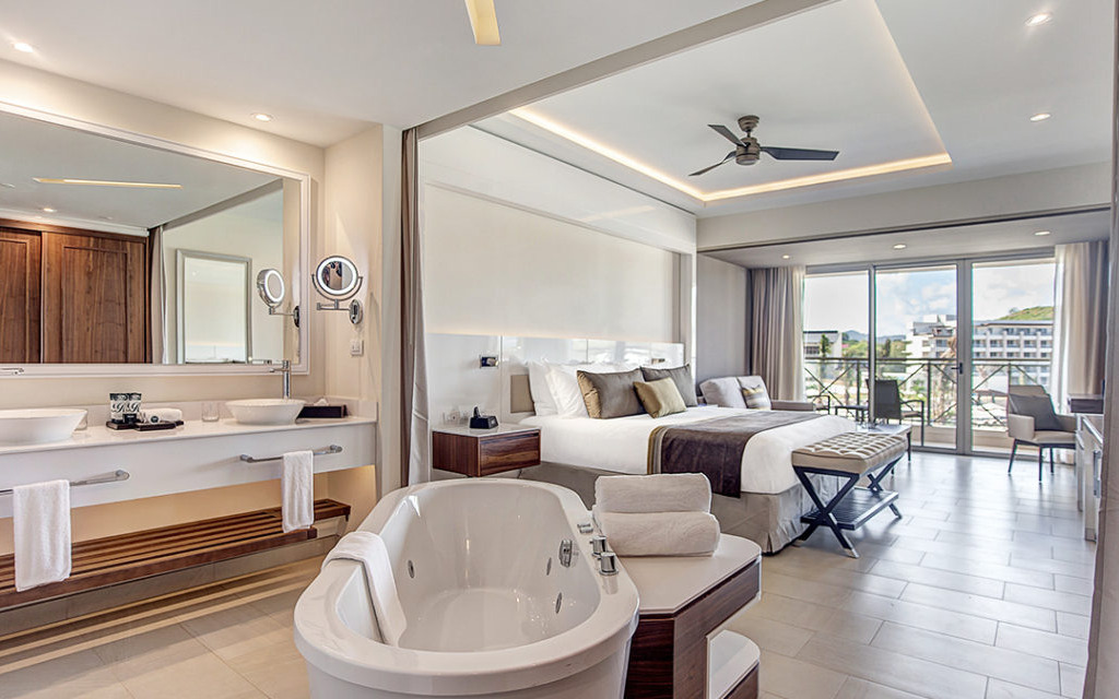 Junior Suite Junior Suite