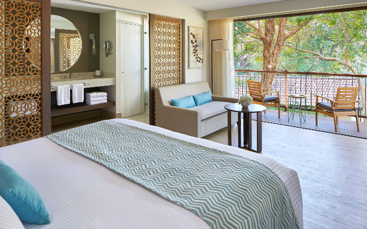 Bungalow suite tropical view Bungalow suite tropical view