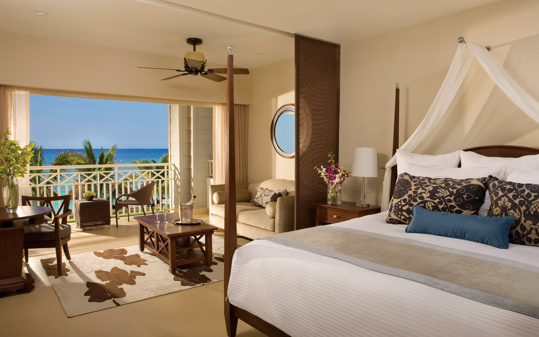 Oceanview king junior suite Oceanview king junior suite