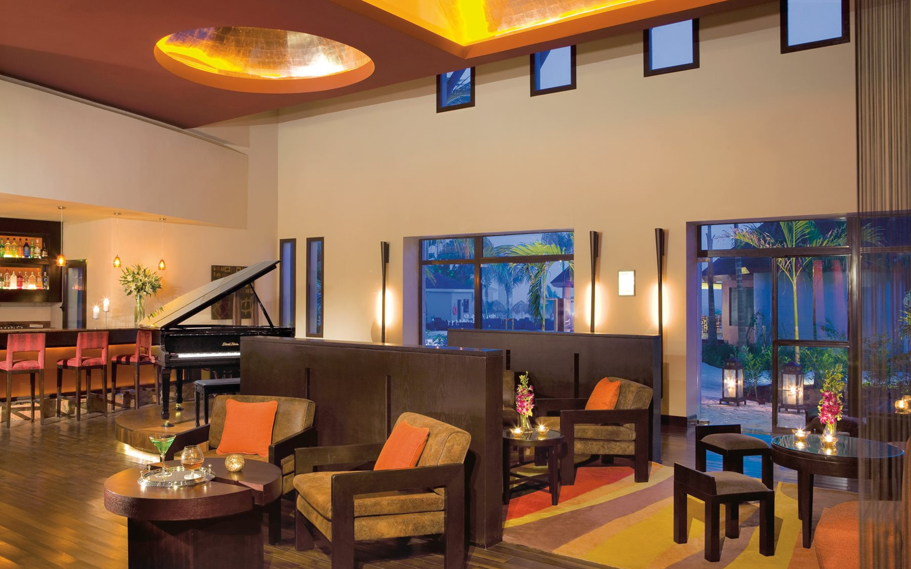 Piano bar Piano bar