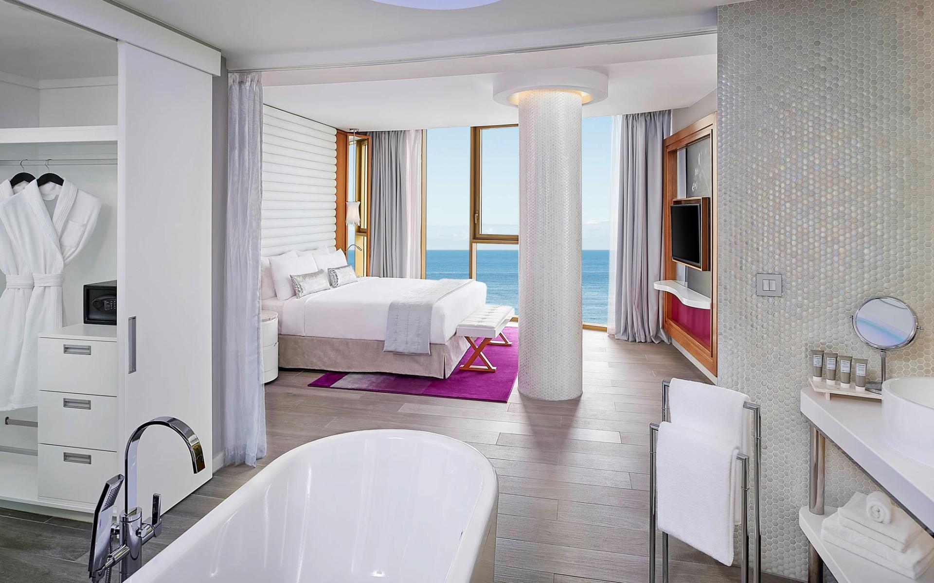 Room Room