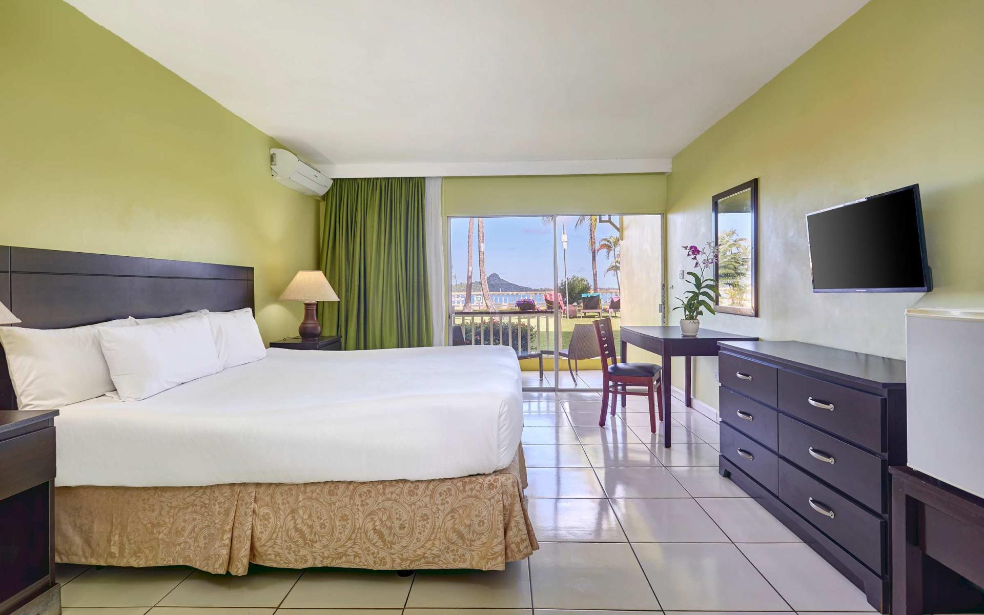 Gardens view room Gardens view room