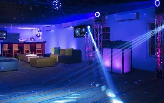 Lounge Lounge