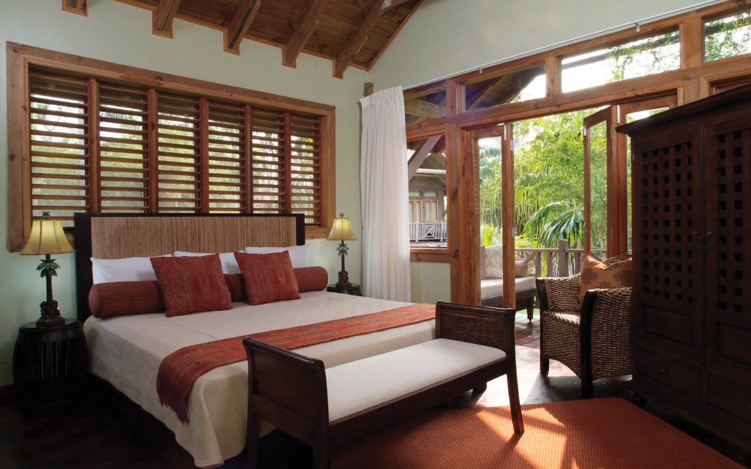 Deluxe tree top room Deluxe tree top room