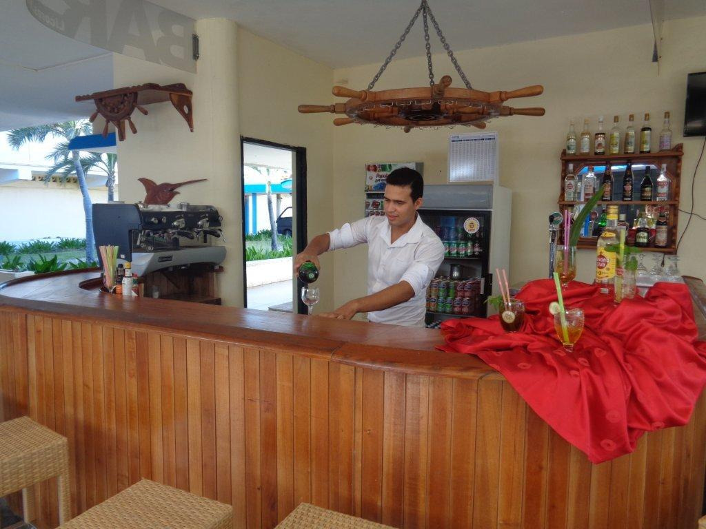 Bar Bar