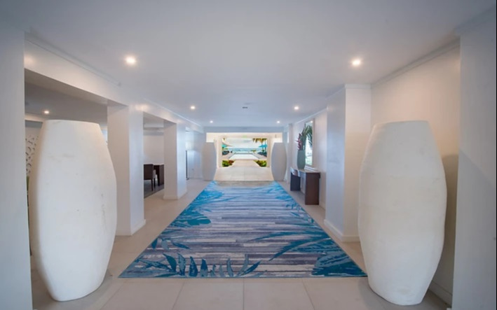 Lobby Lobby